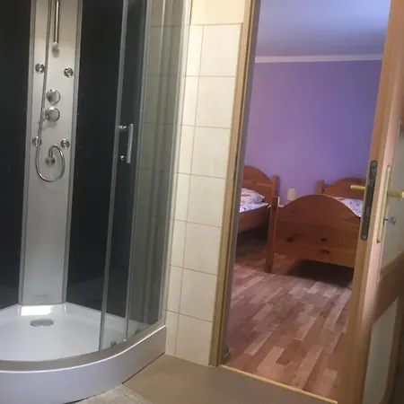 Pod Swierkami Giebultow (Lwowek Slaski)