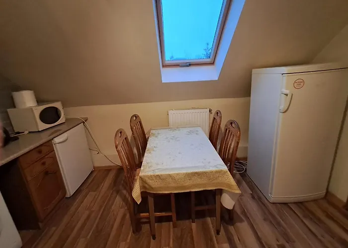 Pod Swierkami Giebultow (Lwowek Slaski)