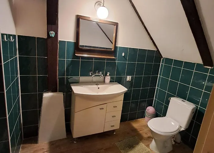 Pod Swierkami Feriegård Giebultow (Lwowek Slaski)